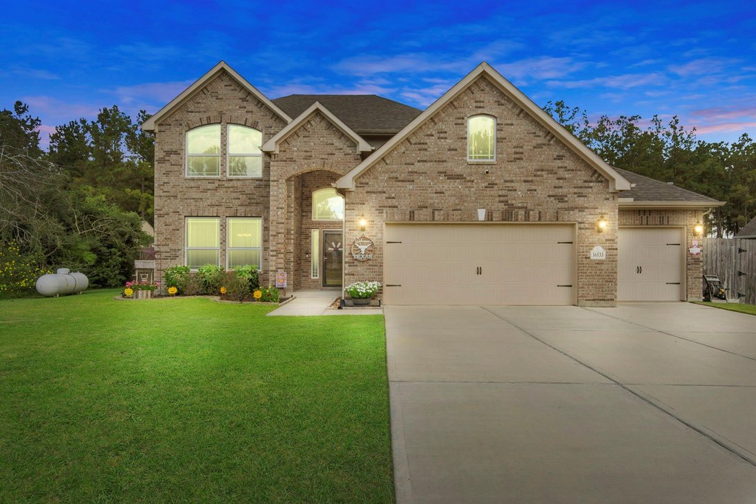 House in Conroe, Texas, United States 1 - 17632691