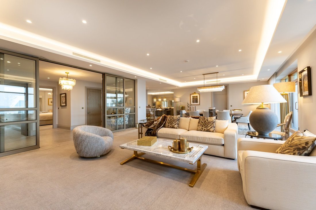 Apartment in England 2 - 14850720