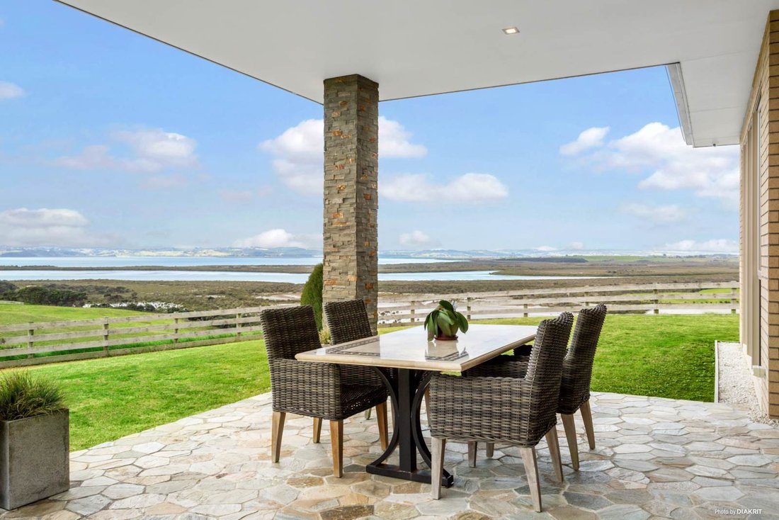 House in South Head, Auckland, New Zealand 2 - 11574924