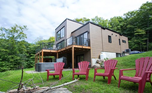 Haus in La Conception, Québec, Kanada 1