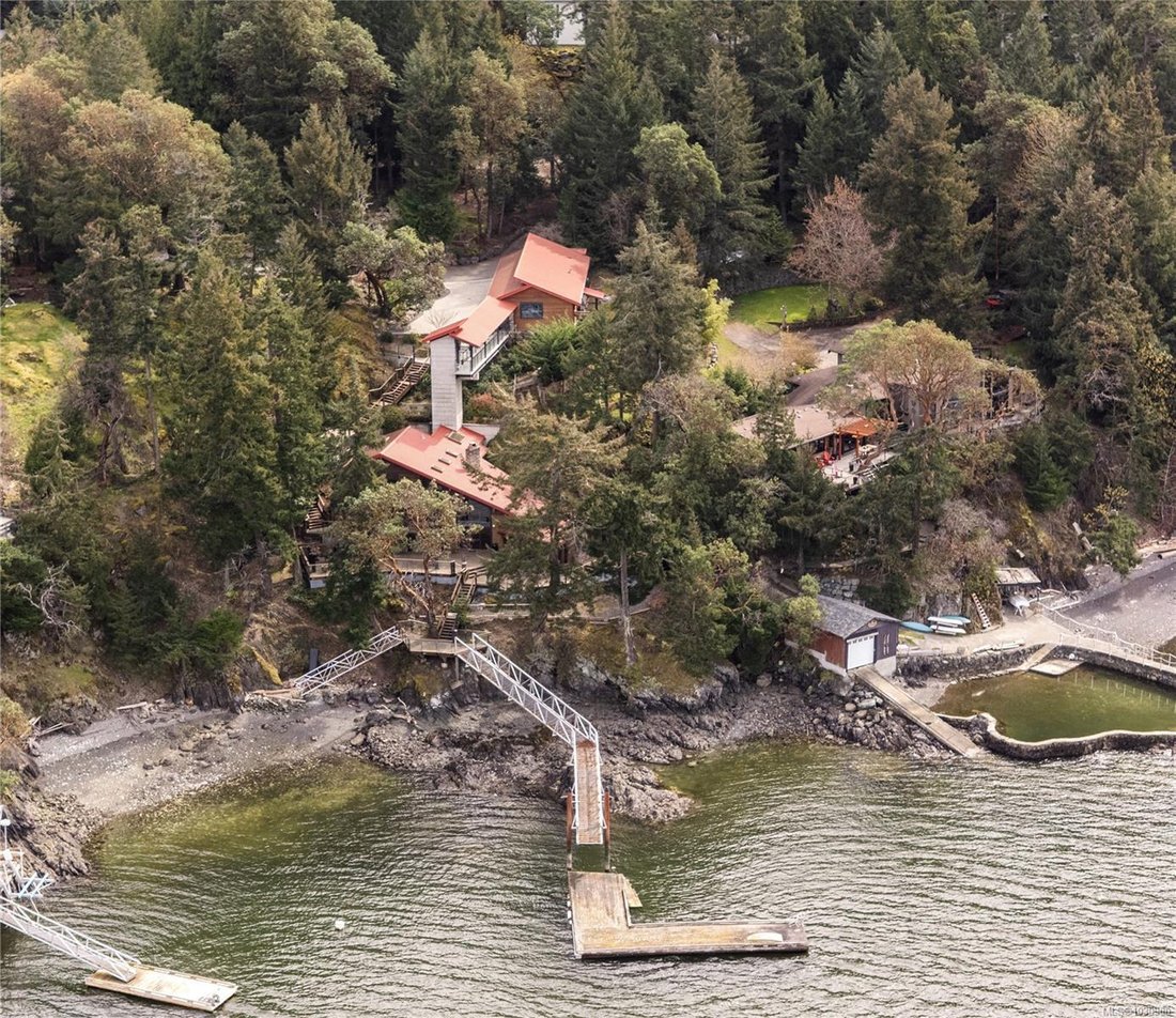 House in Victoria, British Columbia, Canada 1 - 17633153