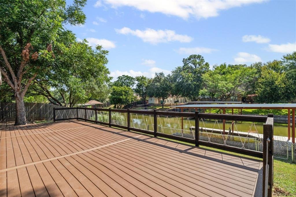 House in Granbury, Texas, United States 4 - 17632946