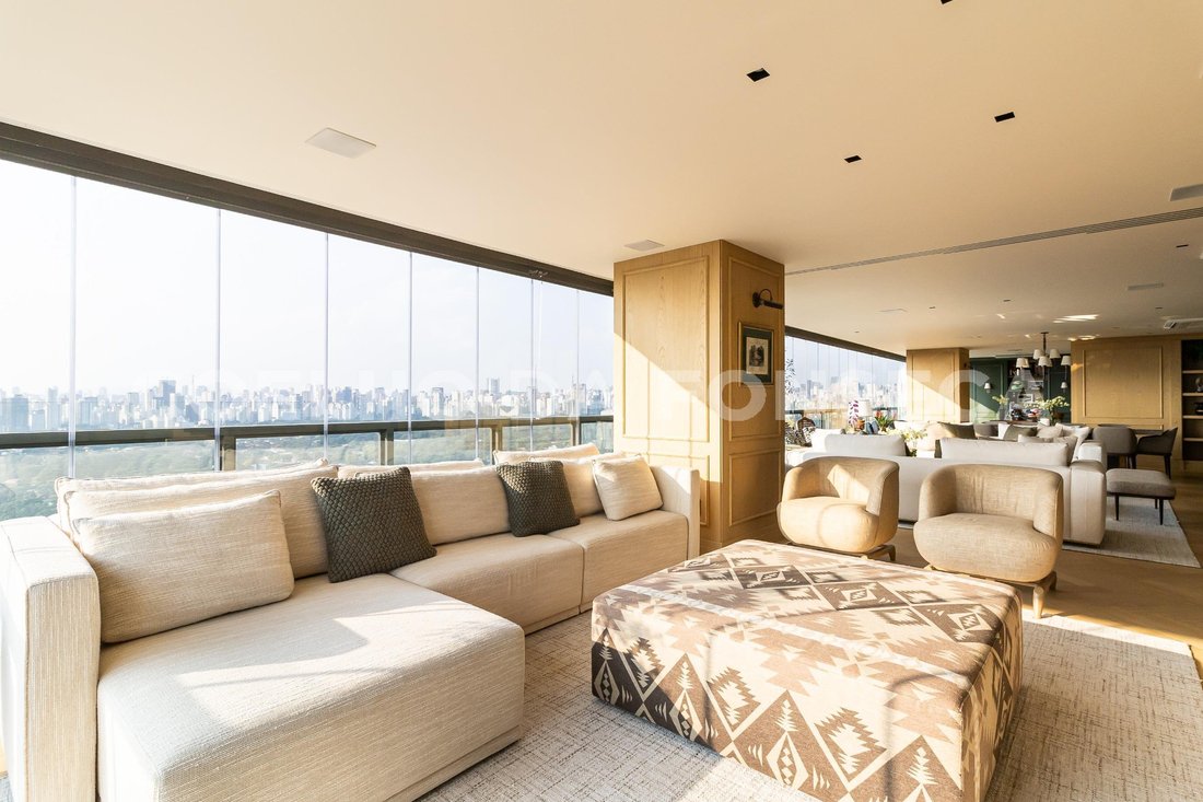 Condo in São Paulo, State of São Paulo, Brazil 4 - 17640118