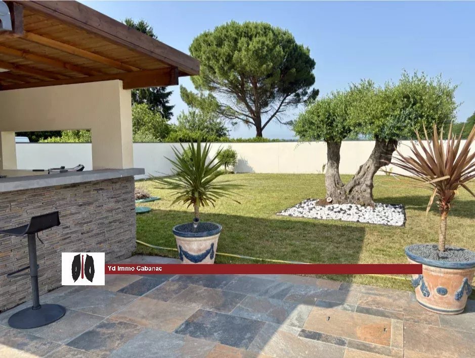 House in Illats, Nouvelle-Aquitaine, France 2 - 17629563