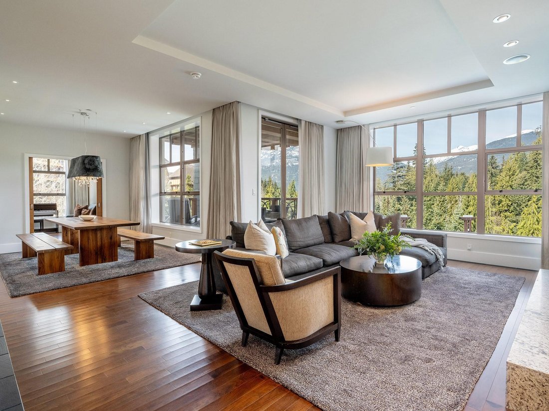 House in Whistler, British Columbia, Canada 2 - 17636352