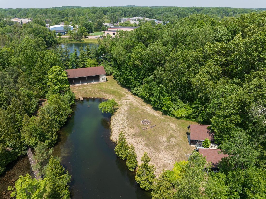 Land in Clarkston, Michigan, United States 1 - 16330105