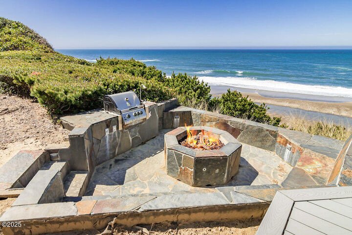 House in Lincoln City, Oregon, United States 4 - 17643395