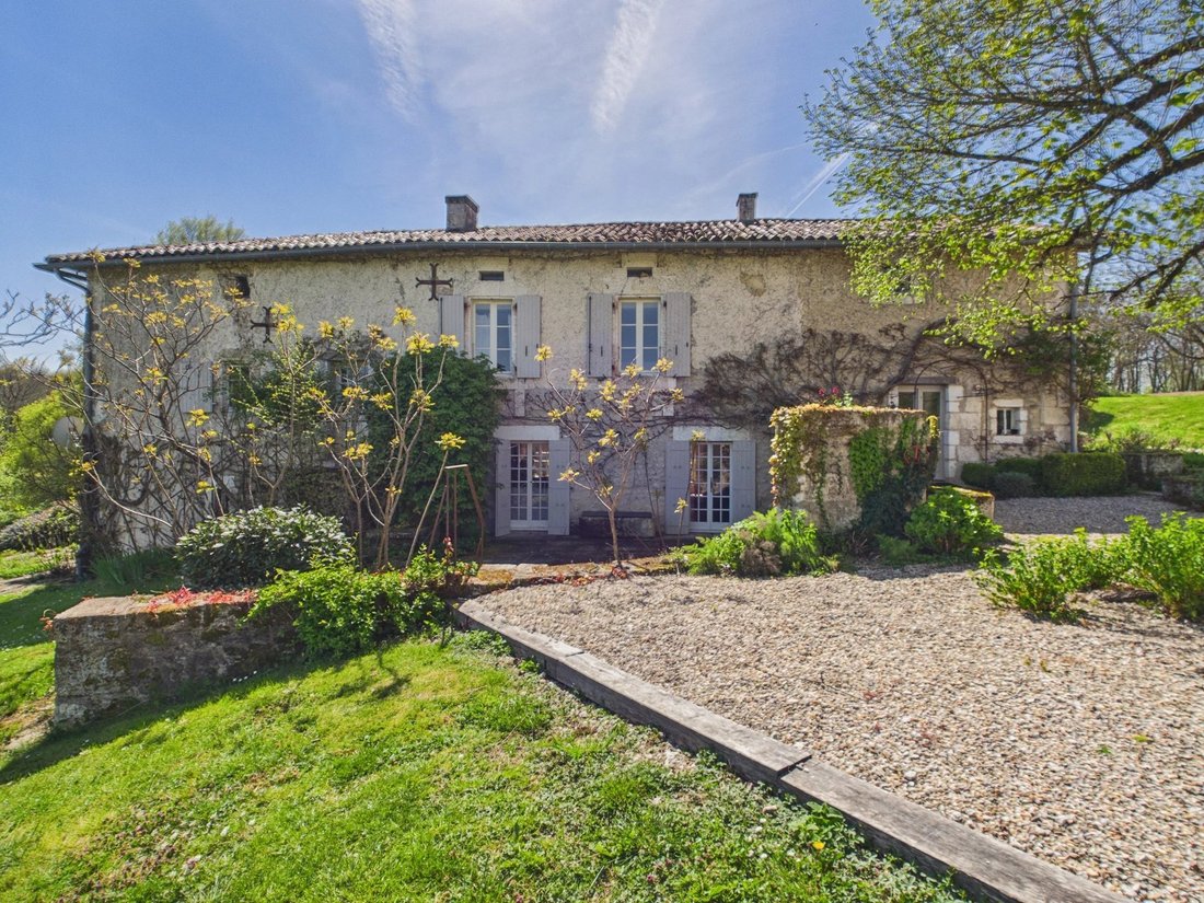 House in Ribérac, Nouvelle-Aquitaine, France 1 - 17632160