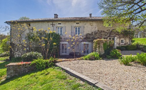 House in Ribérac, Nouvelle-Aquitaine, France 1