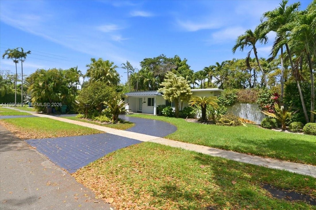 House in Miami, Florida, United States 2 - 17631034