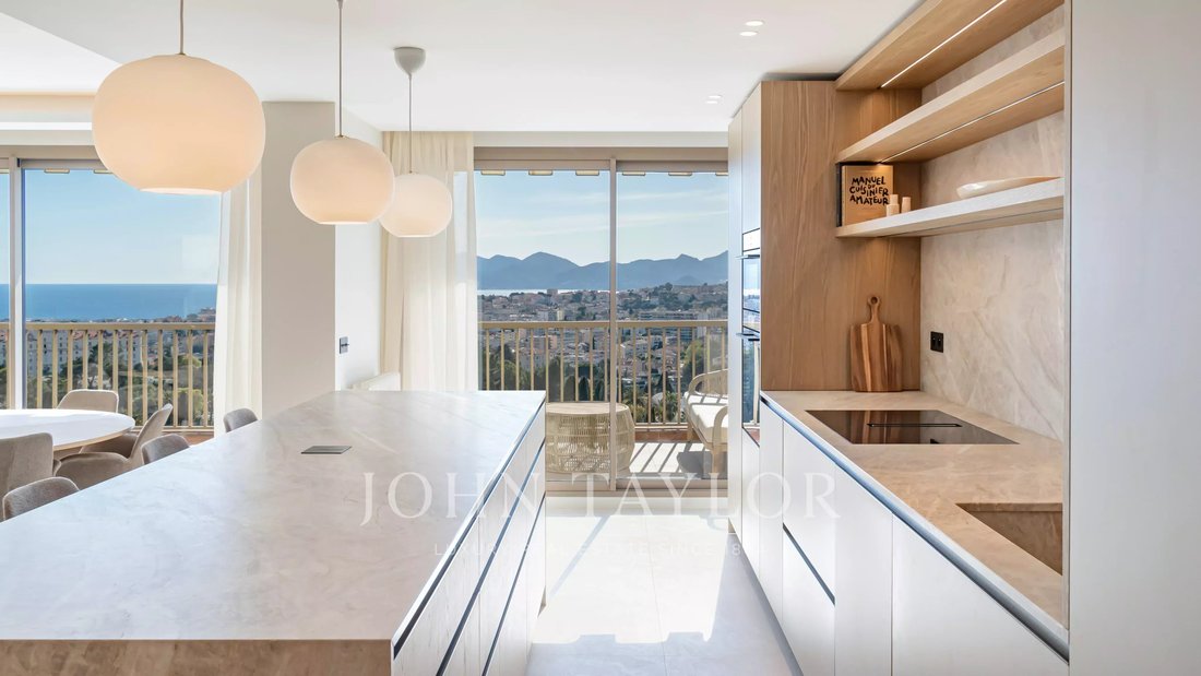 Apartment in Cannes, Provence-Alpes-Côte d'Azur, France 5 - 17629833