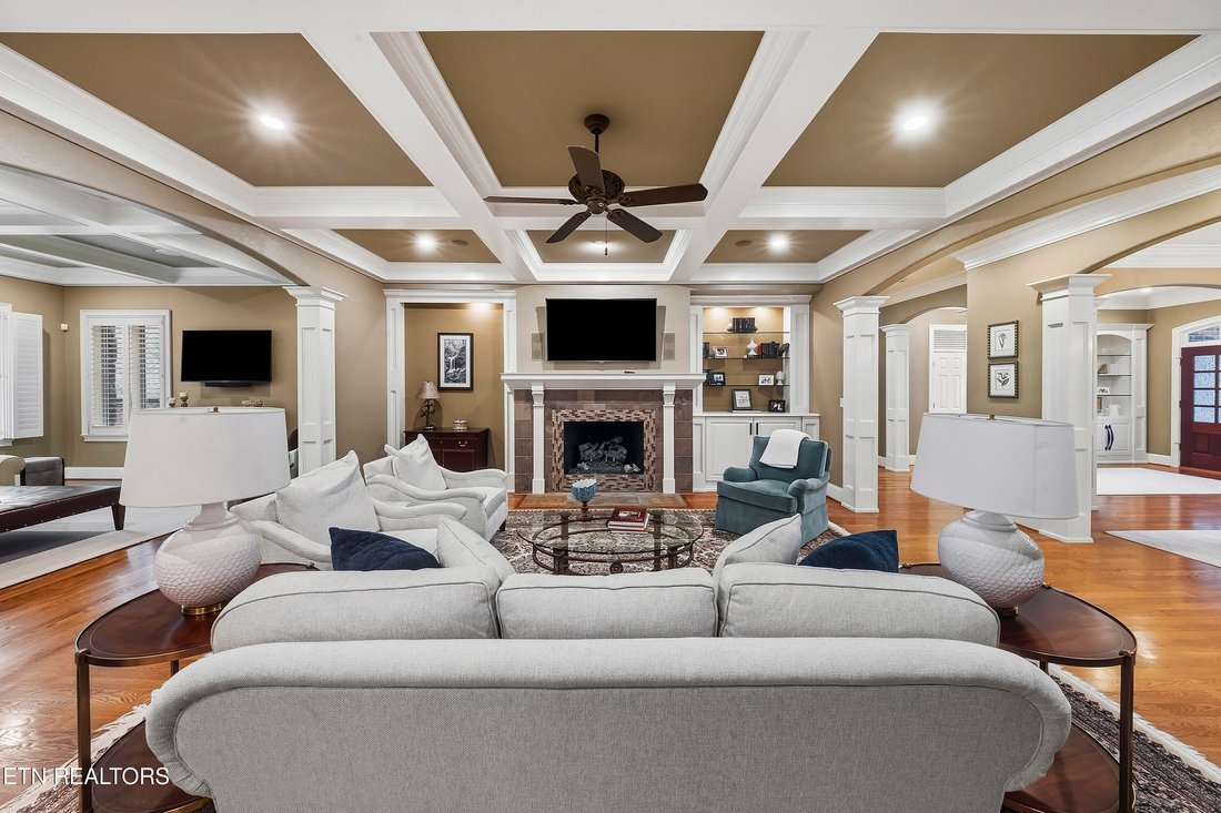 House in Knoxville, Tennessee, United States 4 - 17628594