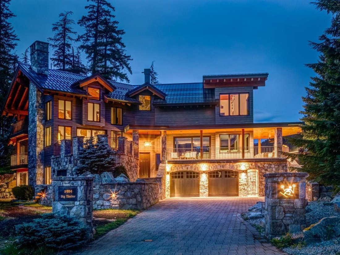 House in Whistler, British Columbia, Canada 2 - 17635921