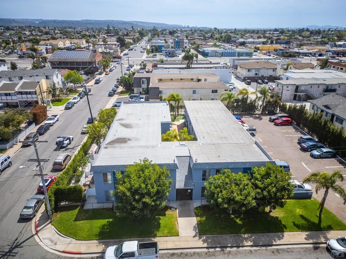 Imperial Beach, California, United States 1 - 17633306