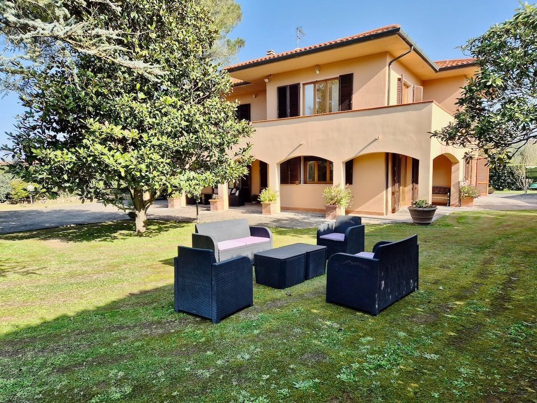 Villa in Crespina, Tuscany, Italy 1 - 17631179