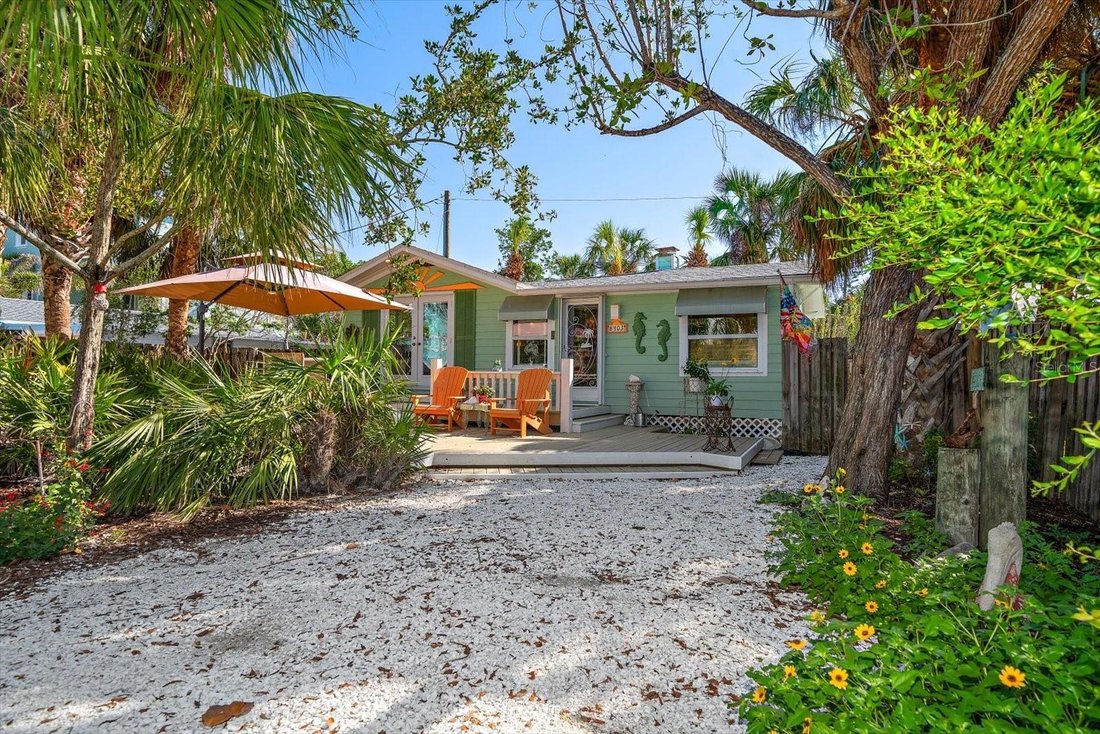 House in Treasure Island, Florida, United States 4 - 17632833