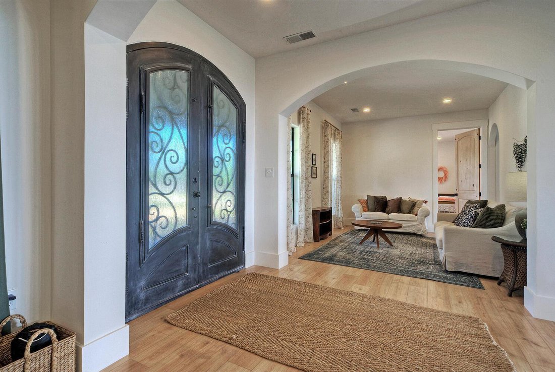 House in Elgin, Texas, United States 5 - 17627964