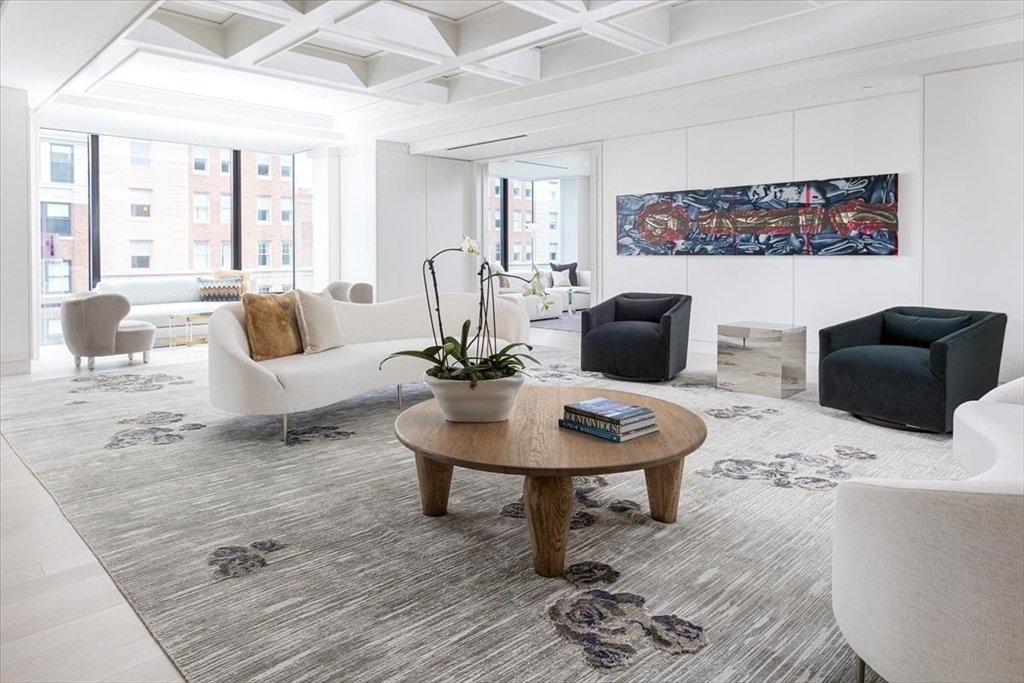 Condo in Boston, Massachusetts, United States 2 - 17633777