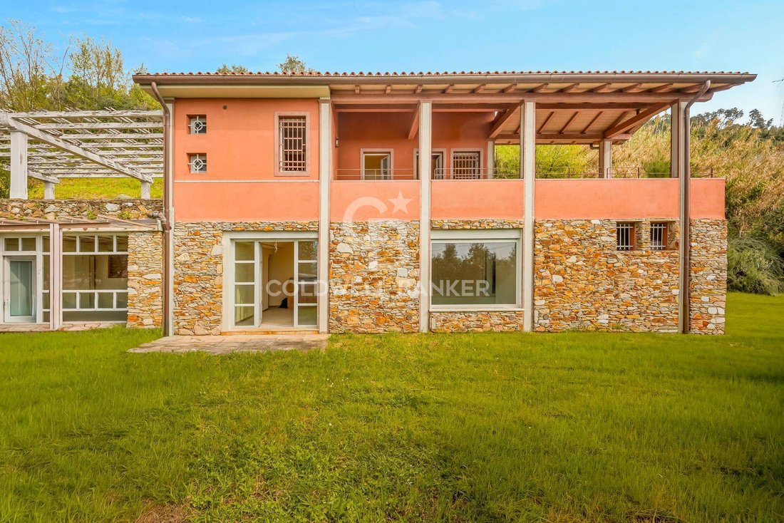 Villa in Pietrasanta, Tuscany, Italy 2 - 17634363