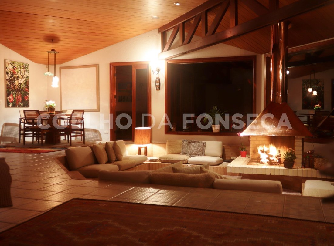 Condo in Campos do Jordão, State of São Paulo, Brazil 2 - 17636756