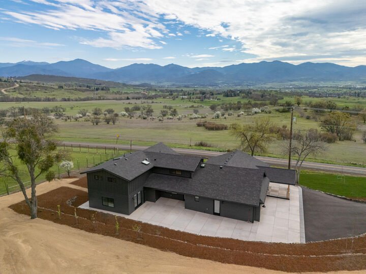 House in Medford, Oregon, United States 4 - 17644687