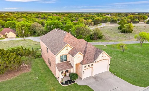 House in Whitney, Texas, United States 1