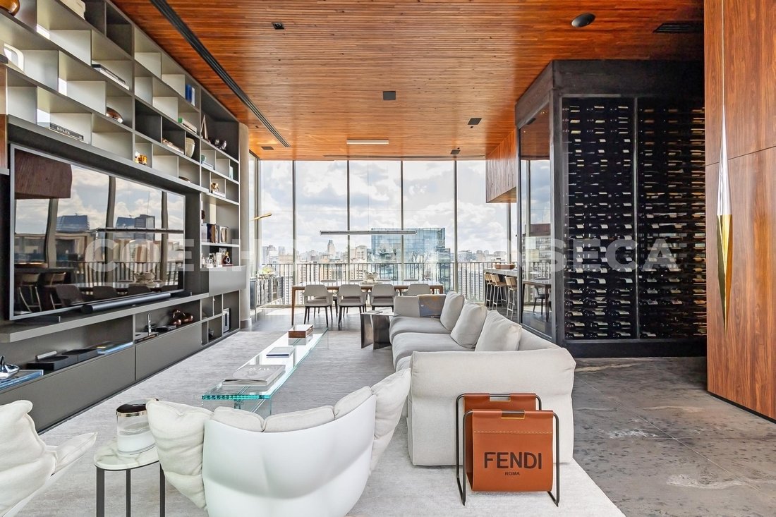 Condo in São Paulo, State of São Paulo, Brazil 2 - 17638592
