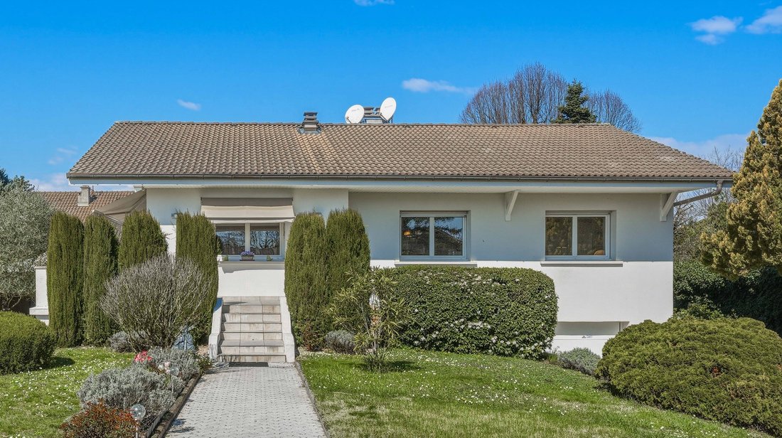 House in Chens-sur-Léman, Auvergne-Rhône-Alpes, France 3 - 17633718