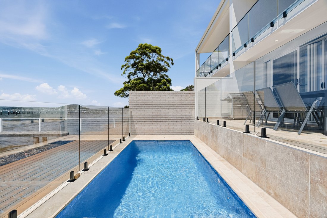House in Point Clare, New South Wales, Australia 4 - 17641629