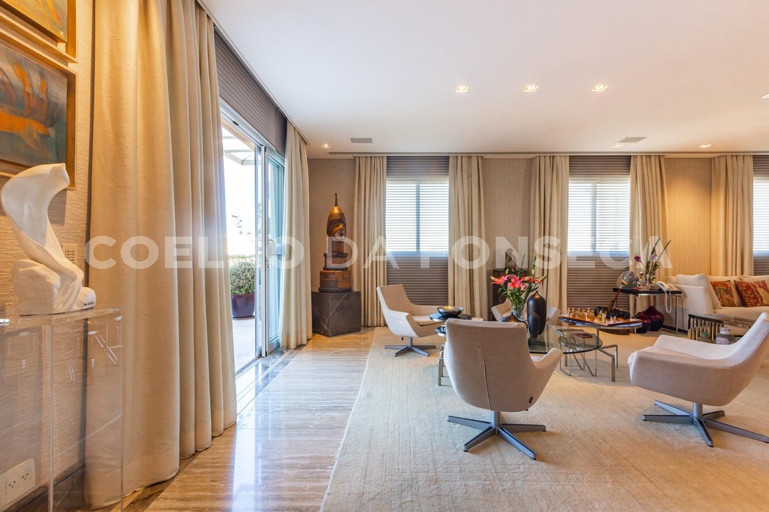 Condo in São Paulo, State of São Paulo, Brazil 5 - 17637270