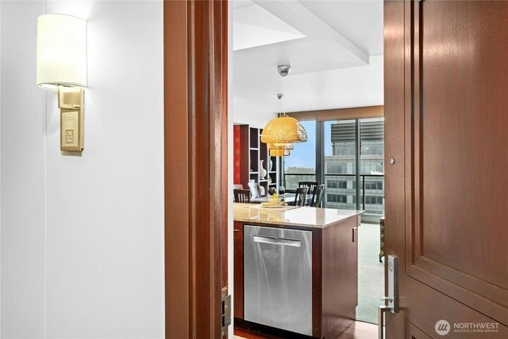 Condo in Bellevue, Washington, United States 4 - 17641560
