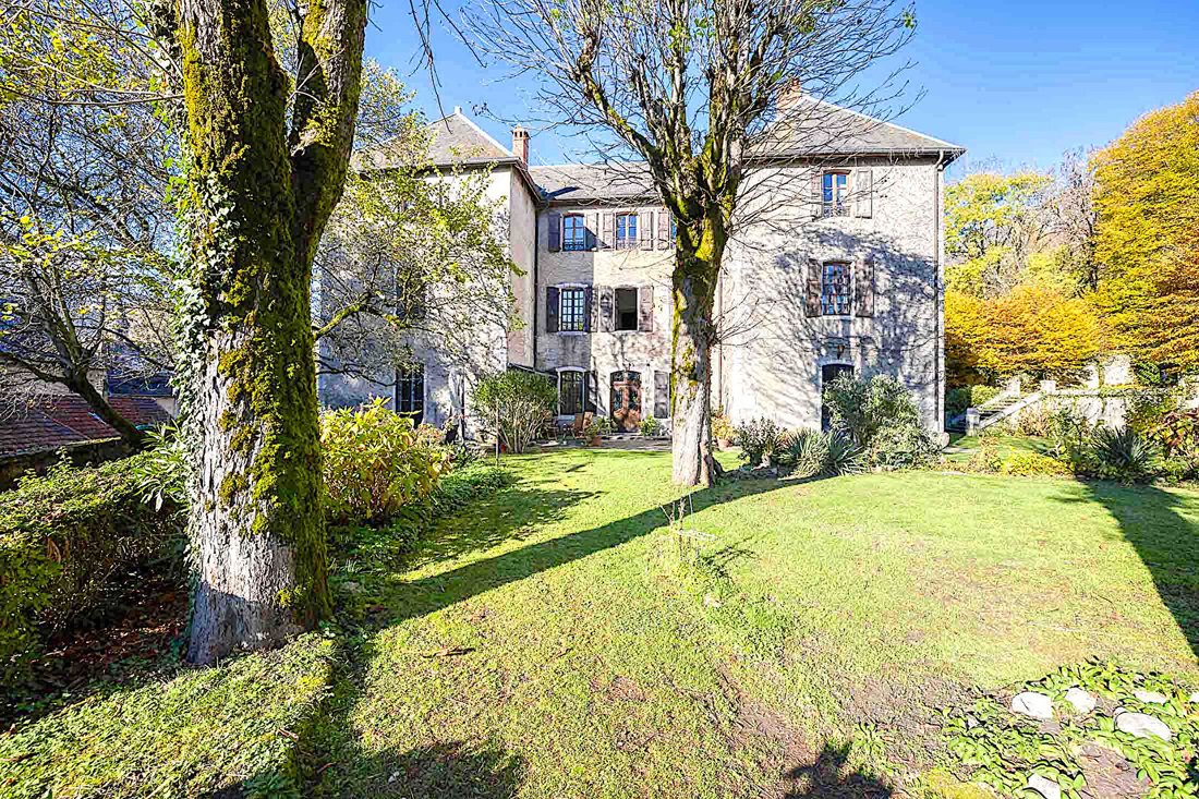 Villa in Seyssel, Auvergne-Rhône-Alpes, France 1 - 17629875