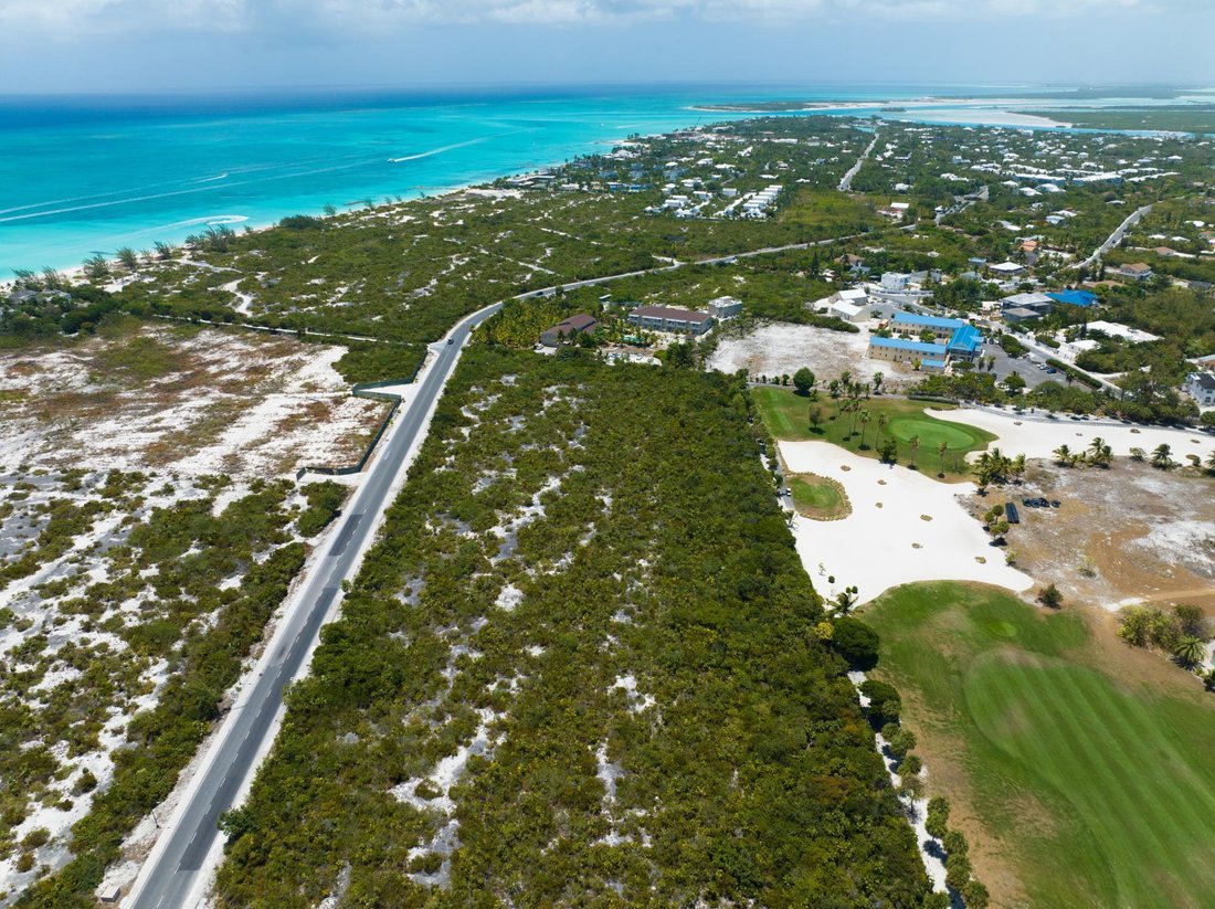 House in Grace Bay, Caicos Islands, Turks and Caicos Islands 4 - 17637359