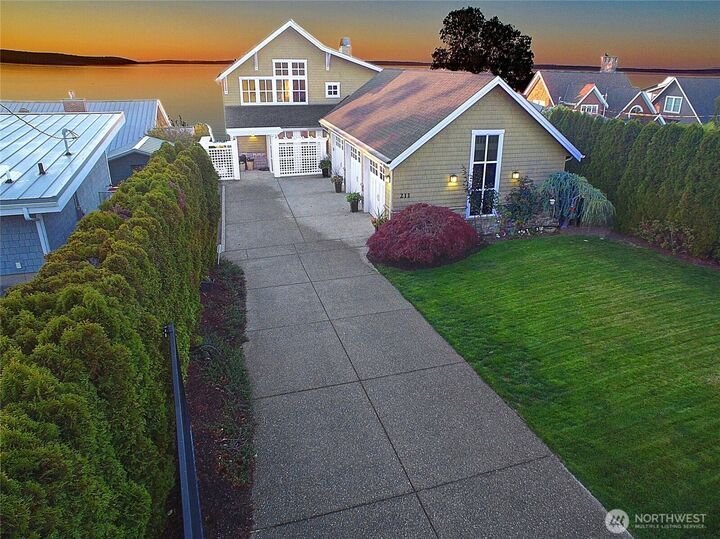 House in Camano, Washington, United States 5 - 16205065