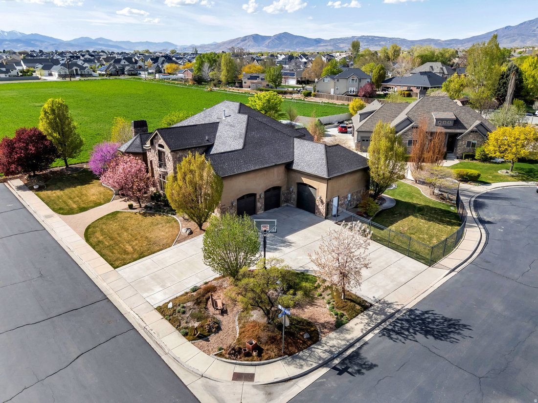 House in Cedar Hills, Utah, United States 3 - 17632215