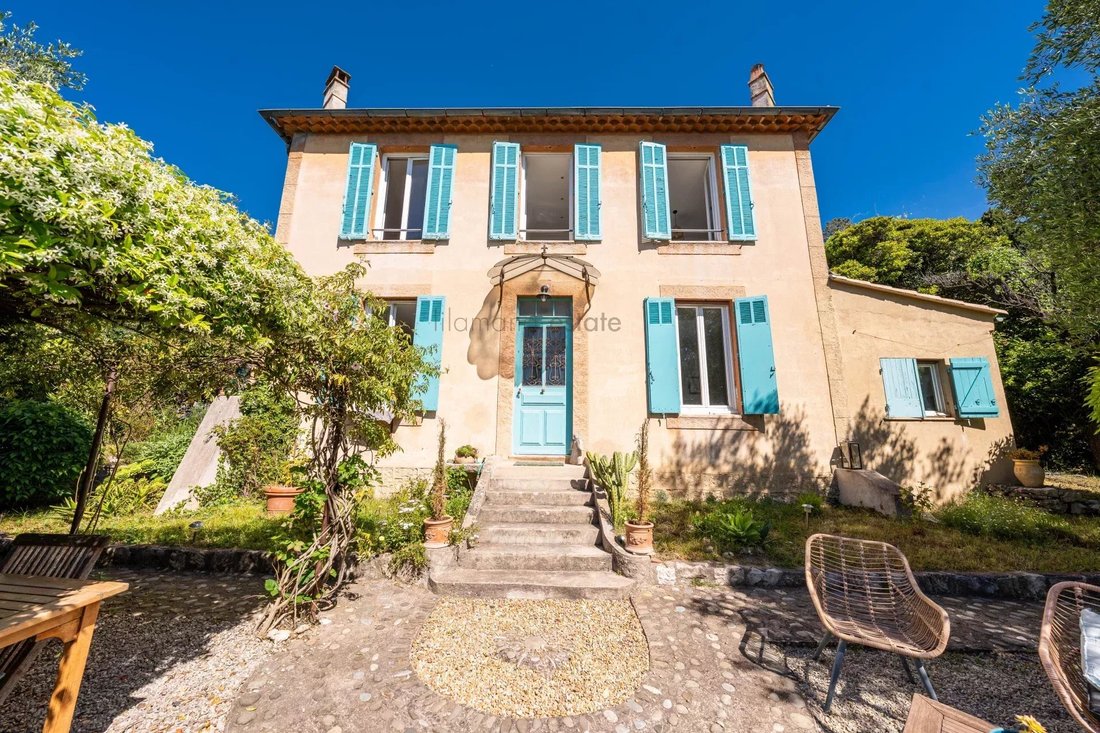 Villa in Grasse, Provence-Alpes-Côte d'Azur, France 5 - 15692896