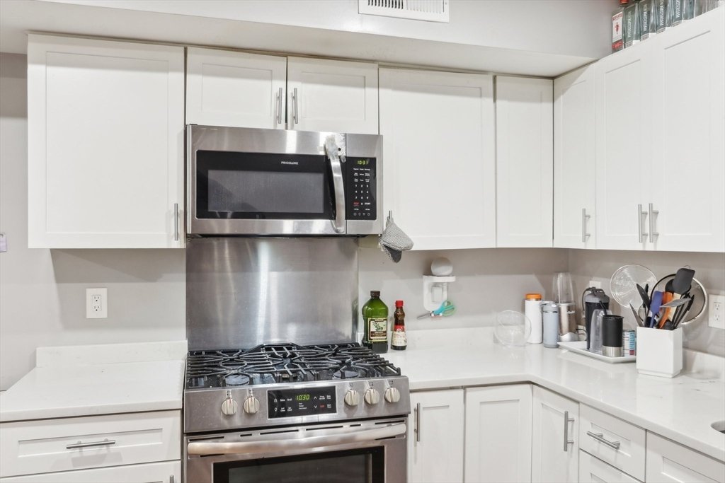 House in Boston, Massachusetts, United States 2 - 17641704