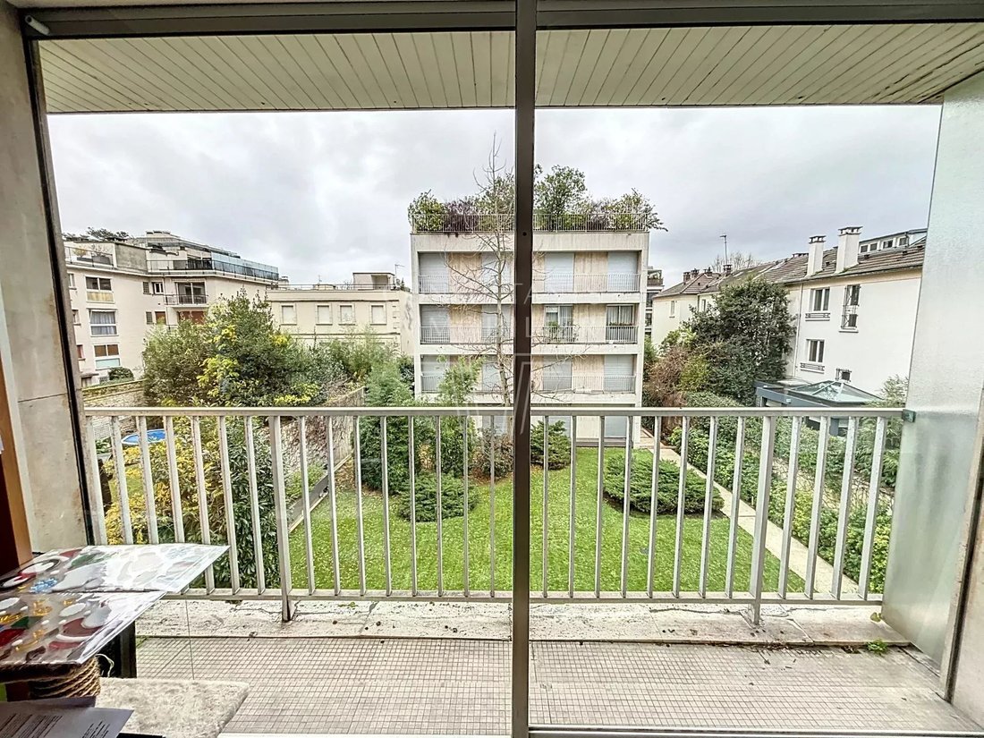 Apartment in Saint James-Général Koenig, Neuilly-sur-Seine, France 3 - 17627860