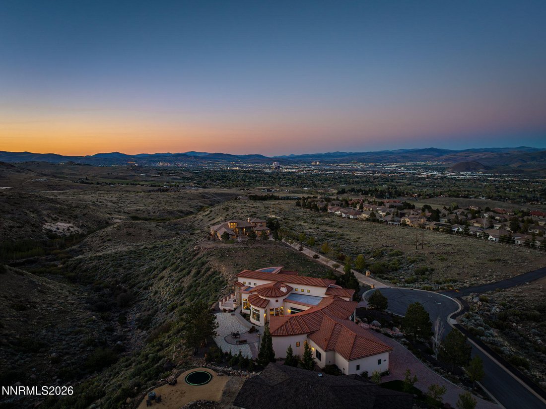 House in Reno, Nevada, United States 3 - 17633723