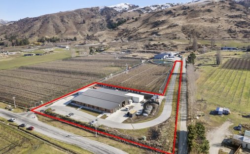 Country House in Cromwell, Otago, New Zealand 1