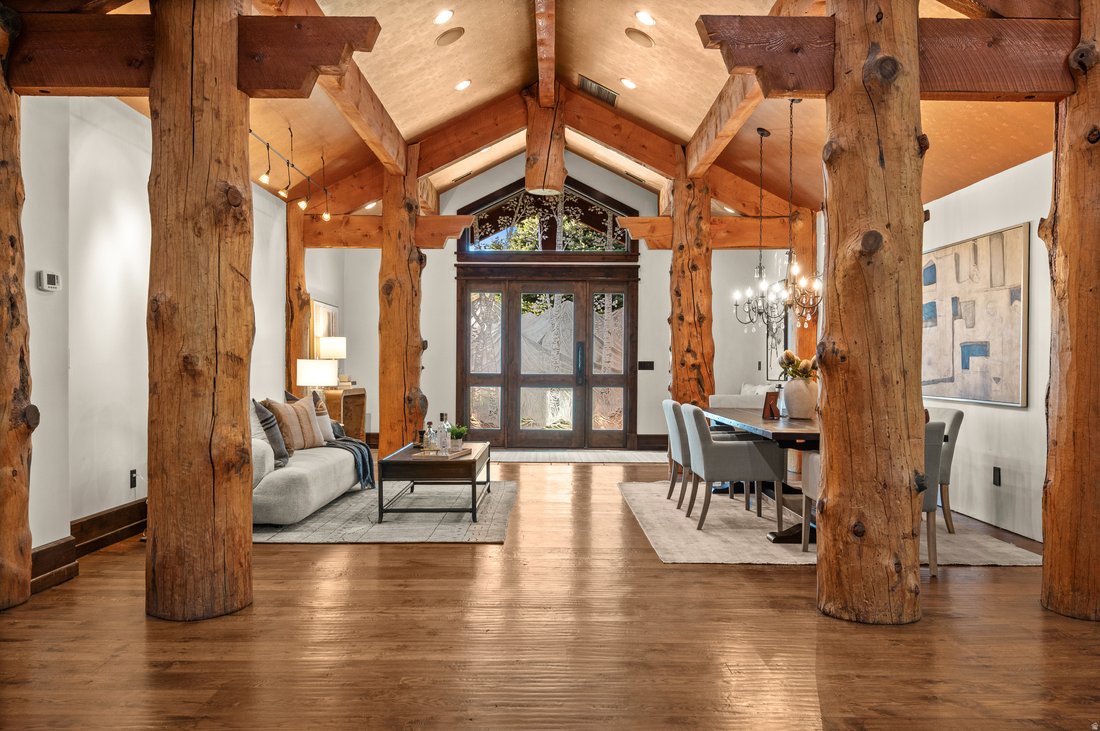 House in Sandy, Utah, United States 5 - 17631089