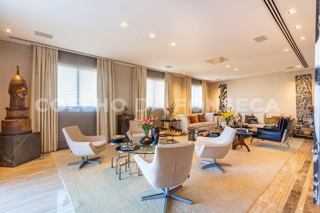 Condo in São Paulo, State of São Paulo, Brazil 4 - 17637270
