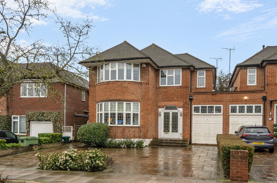 House in Barnet, England 1 - 17627825