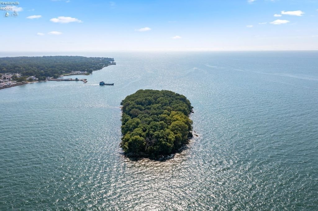 Land in Catawba Island, Ohio, United States 4 - 17636804