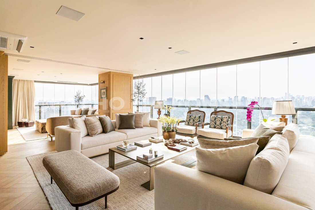 Condo in São Paulo, State of São Paulo, Brazil 2 - 17640118