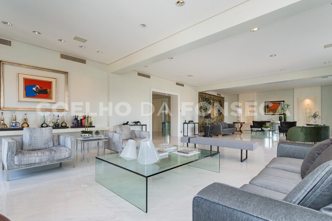 Condo in São Paulo, State of São Paulo, Brazil 5 - 17635942
