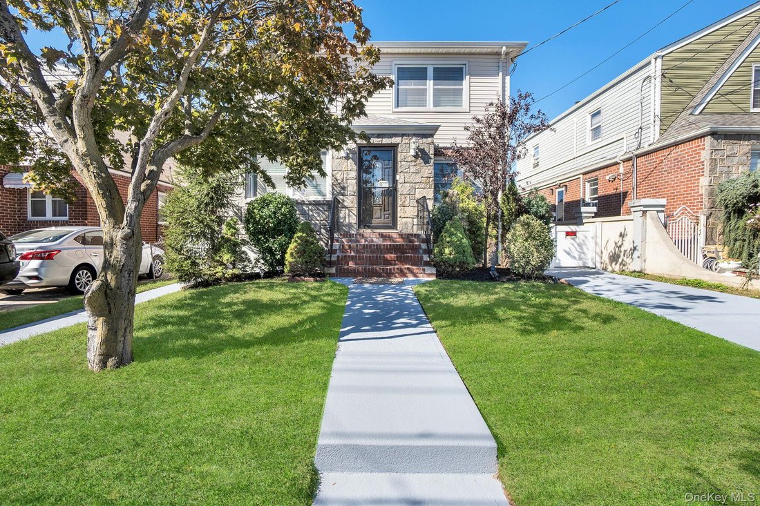 House in New York, New York, United States 1 - 17638652