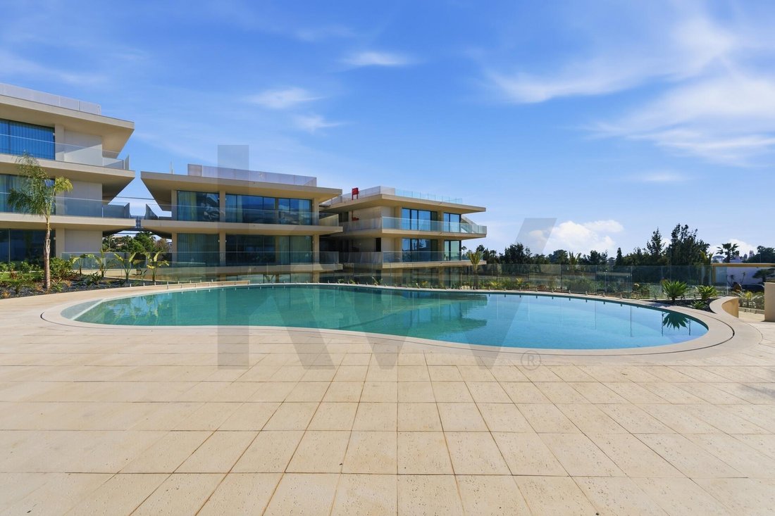 Apartment in Lagoa e Carvoeiro, Algarve, Portugal 1 - 17640314