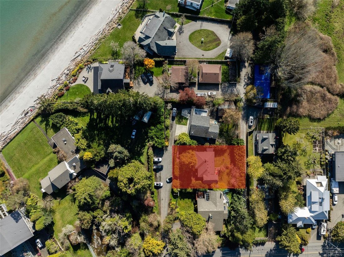 House in Saanich, British Columbia, Canada 3 - 17633168