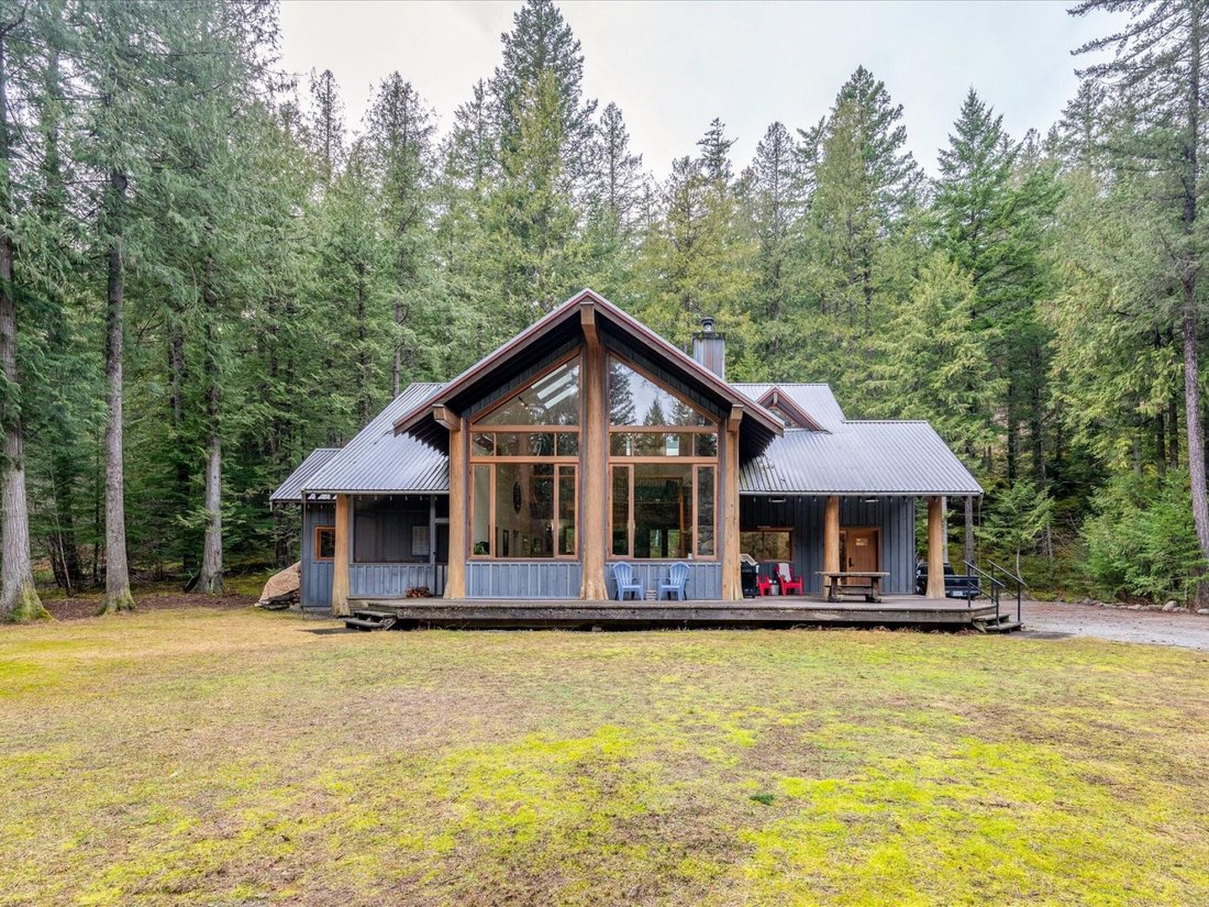 House in Squamish-Lillooet C, British Columbia, Canada 1 - 17635690